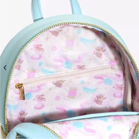 Cinderella Loungefly Backpack - Picture 4 of 5